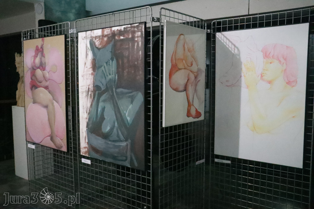 Fotorelacja: Wernisaż MIĘDZY LINIĄ A FORMĄ w MOK Zawiercie