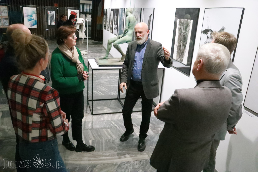 Fotorelacja: Wernisaż MIĘDZY LINIĄ A FORMĄ w MOK Zawiercie