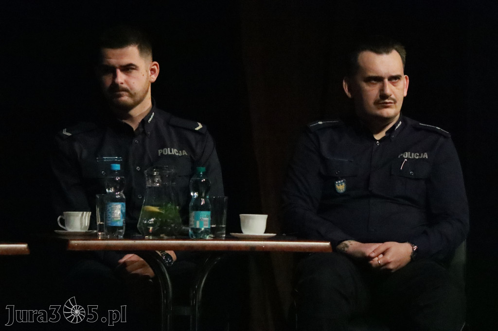 Fotorelacja: Razem przeciw mowie nienawiści w MOK Zawiercie