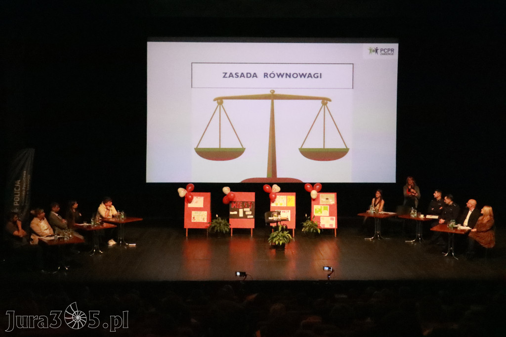 Fotorelacja: Razem przeciw mowie nienawiści w MOK Zawiercie