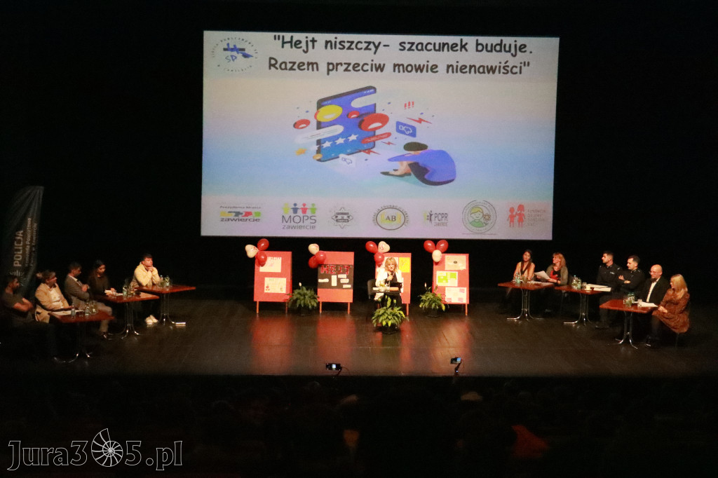Fotorelacja: Razem przeciw mowie nienawiści w MOK Zawiercie
