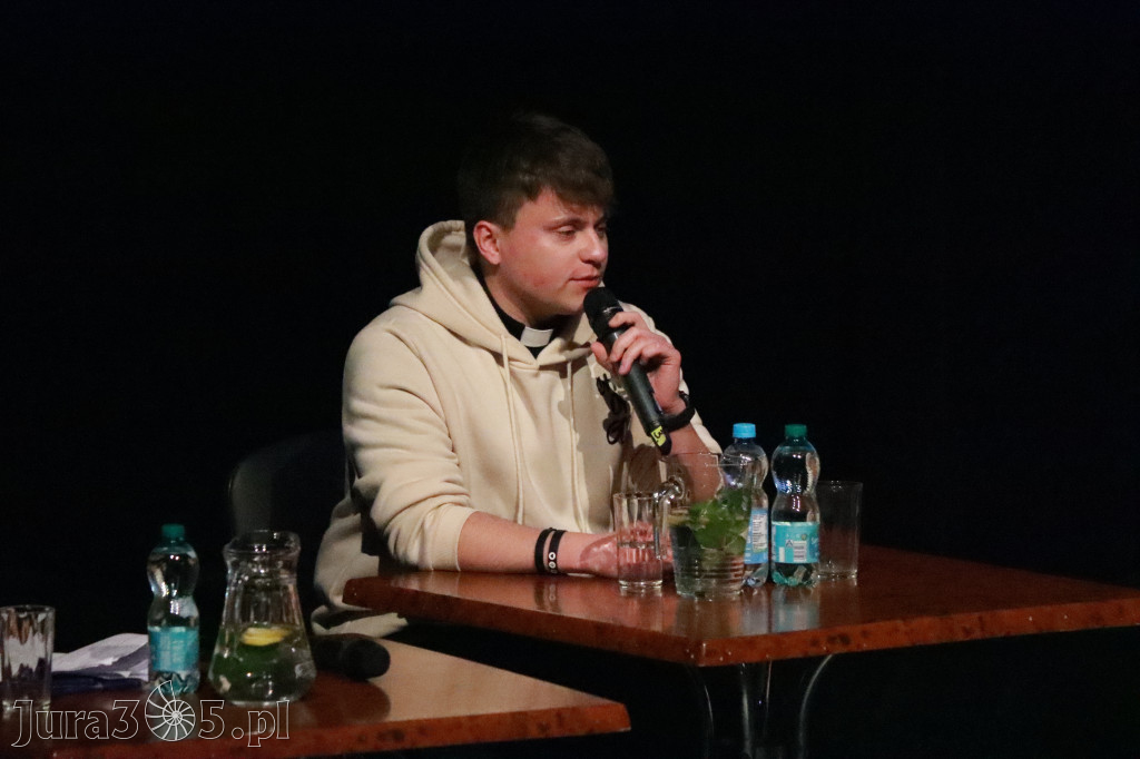 Fotorelacja: Razem przeciw mowie nienawiści w MOK Zawiercie