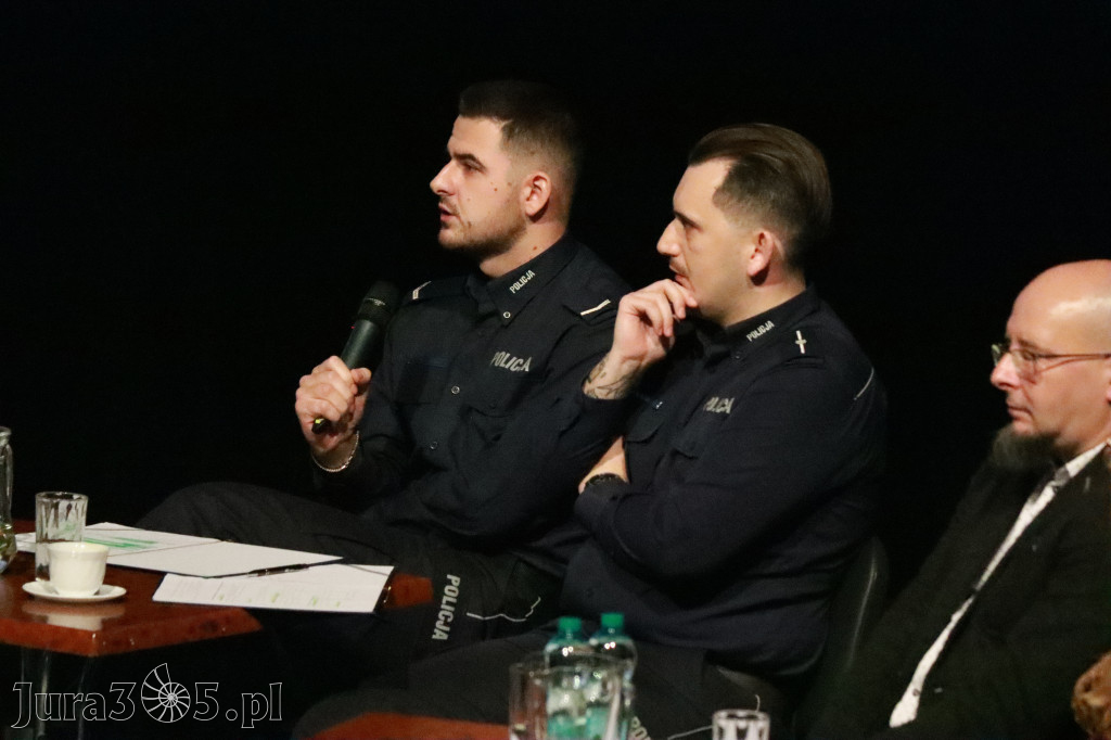 Fotorelacja: Razem przeciw mowie nienawiści w MOK Zawiercie