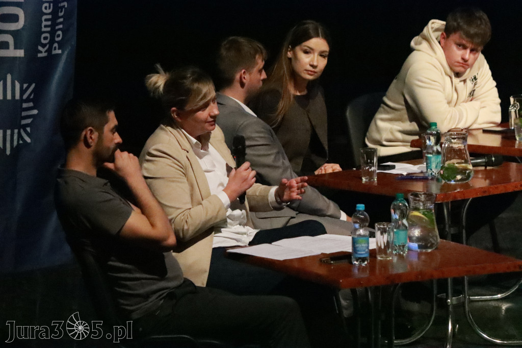 Fotorelacja: Razem przeciw mowie nienawiści w MOK Zawiercie