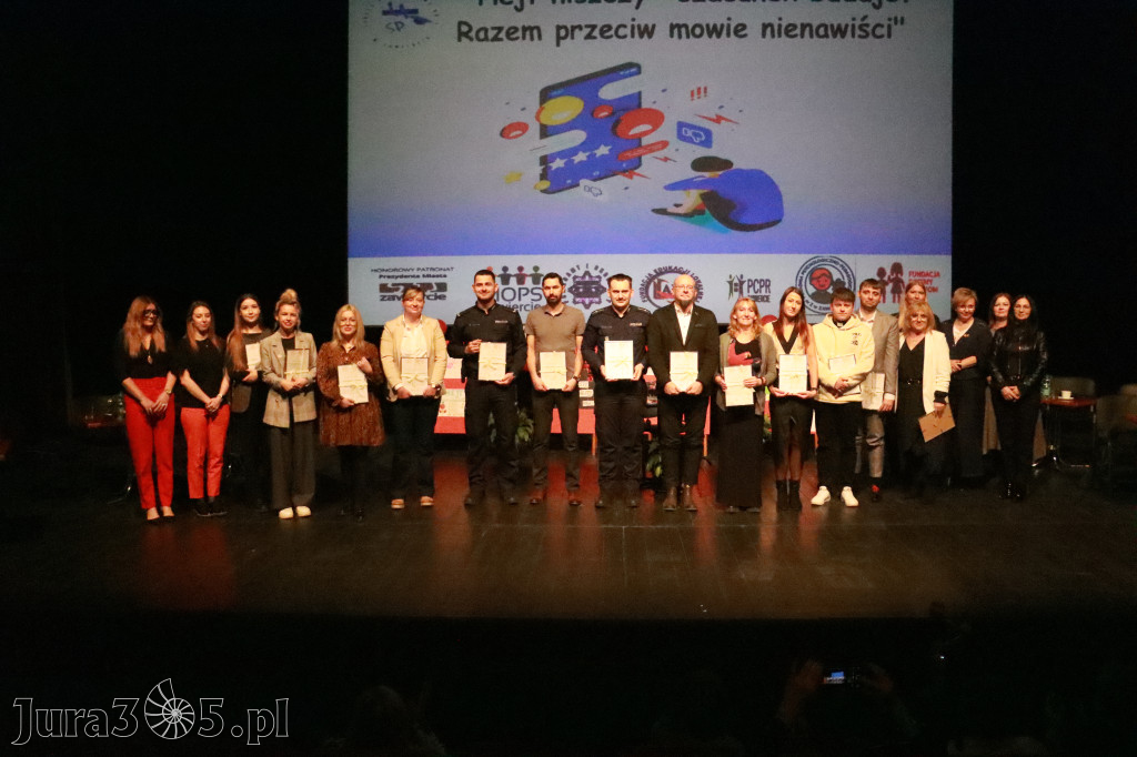Fotorelacja: Razem przeciw mowie nienawiści w MOK Zawiercie
