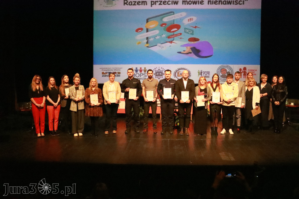 Fotorelacja: Razem przeciw mowie nienawiści w MOK Zawiercie