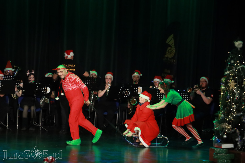 Fotorelacja: Spotkanie z Mikołajem i Rozświetlenie Choinki w Myszkowie