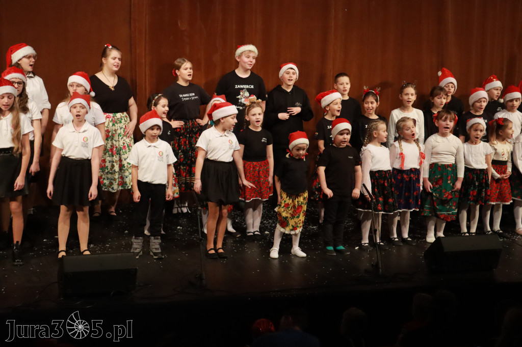 Fotorelacja: Mikołajki Mok Zawiercie - Paweł Kwiecień Małe Zawiercie i Chór Tutti