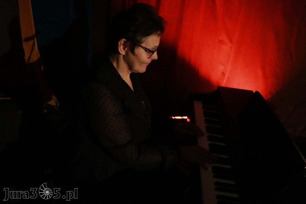 Fotorelacja: Mikołajki Mok Zawiercie - Paweł Kwiecień Małe Zawiercie i Chór Tutti