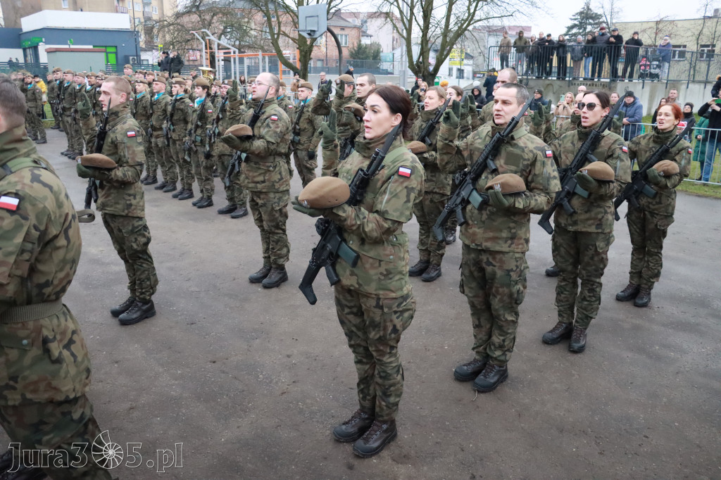 Fotorelacja: Uroczysta przysięga wojskowa 13. Śląskiej Brygady Obrony Terytorialnej w Myszkowie