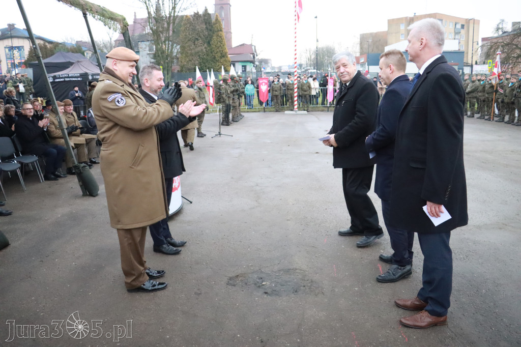 Fotorelacja: Uroczysta przysięga wojskowa 13. Śląskiej Brygady Obrony Terytorialnej w Myszkowie