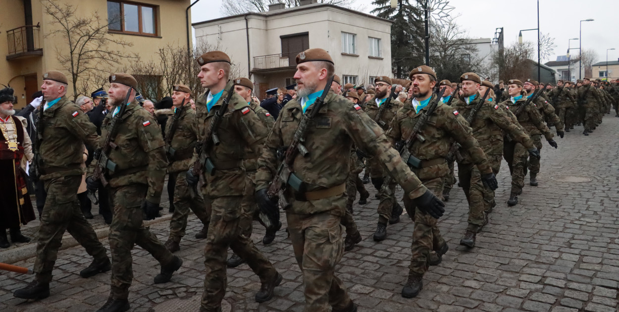 Fotorelacja: Defilada 13. Śląskiej Brygady Obrony Terytorialnej w Myszkowie