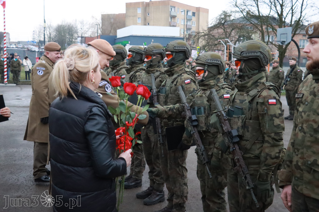 Fotorelacja: Defilada 13. Śląskiej Brygady Obrony Terytorialnej w Myszkowie