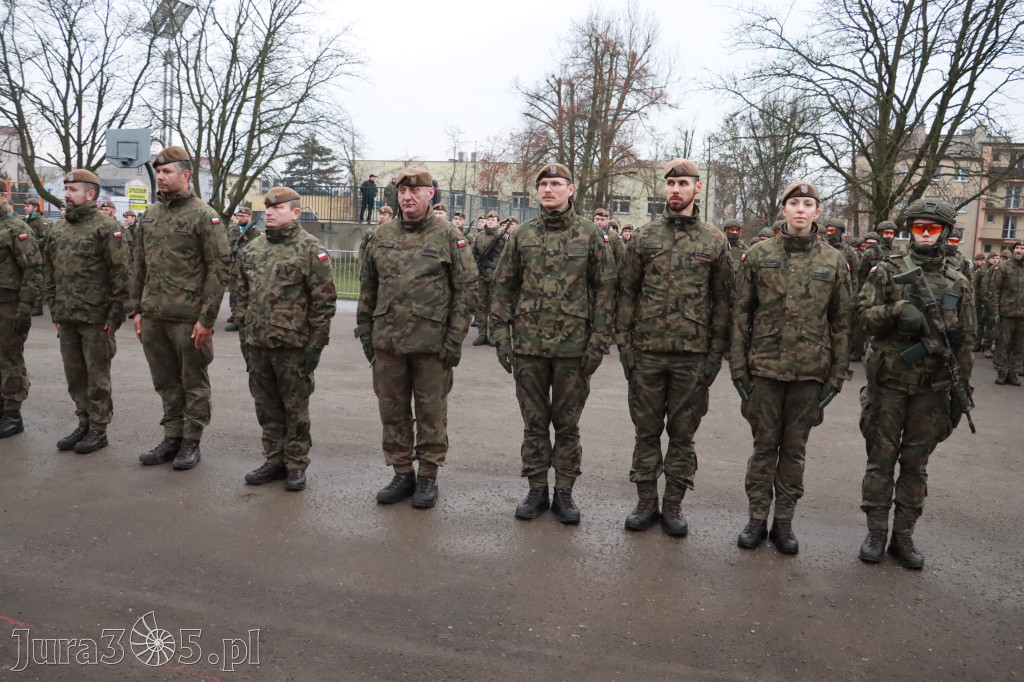 Fotorelacja: Defilada 13. Śląskiej Brygady Obrony Terytorialnej w Myszkowie