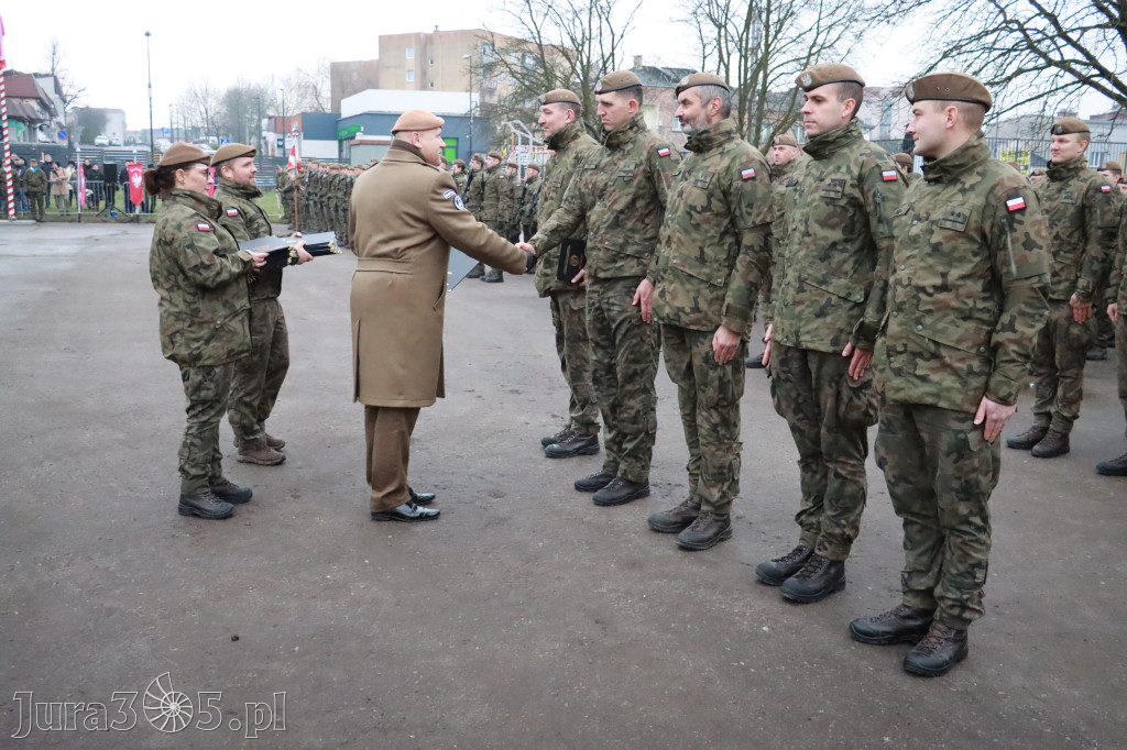 Fotorelacja: Defilada 13. Śląskiej Brygady Obrony Terytorialnej w Myszkowie