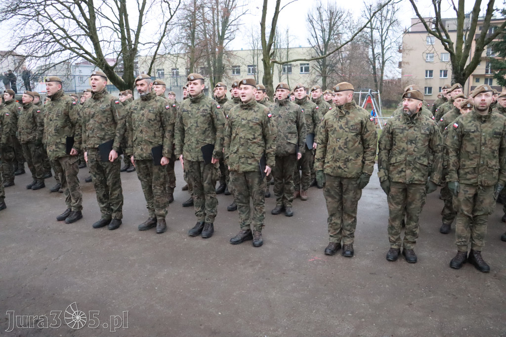 Fotorelacja: Defilada 13. Śląskiej Brygady Obrony Terytorialnej w Myszkowie