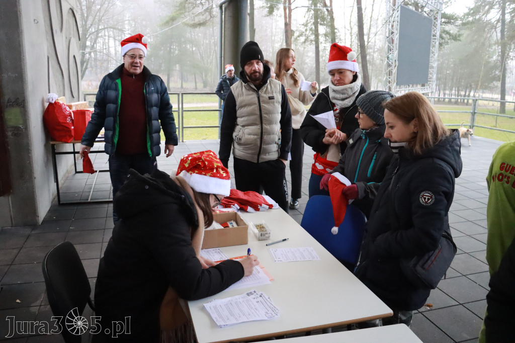 Fotorelacja: Mikołajkowy 9. Bieg po Zdrowie w Myszkowie