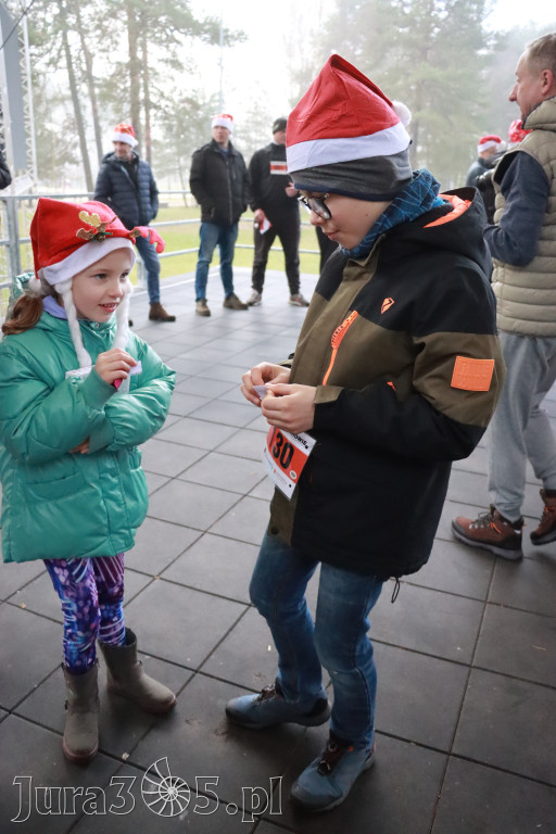 Fotorelacja: Mikołajkowy 9. Bieg po Zdrowie w Myszkowie