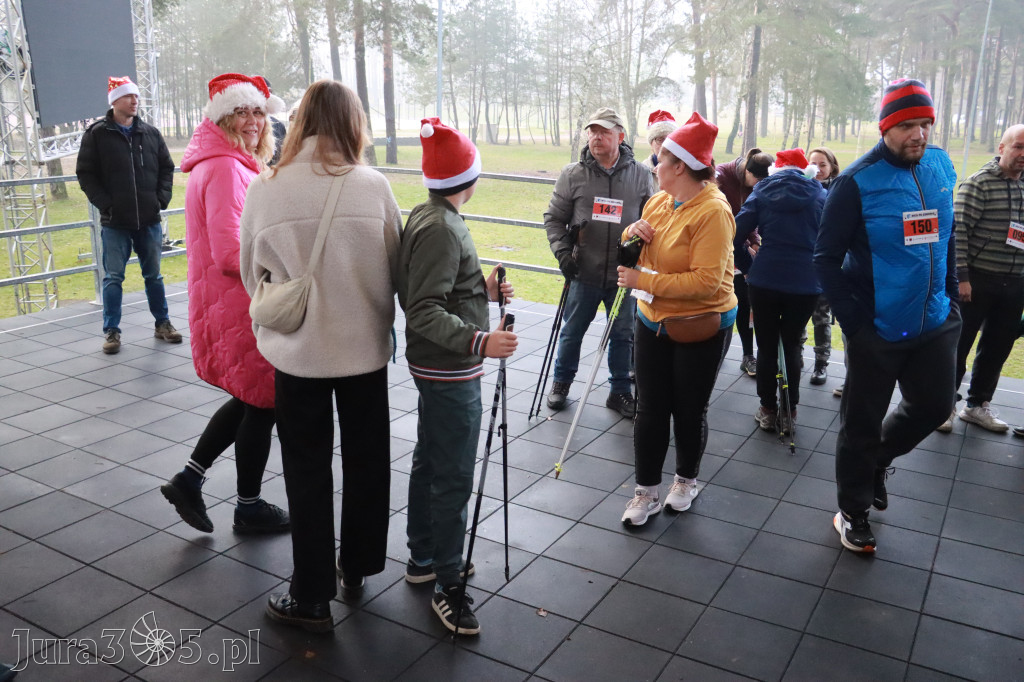 Fotorelacja: Mikołajkowy 9. Bieg po Zdrowie w Myszkowie