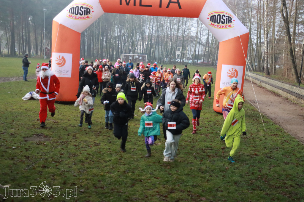 Fotorelacja: Mikołajkowy 9. Bieg po Zdrowie w Myszkowie