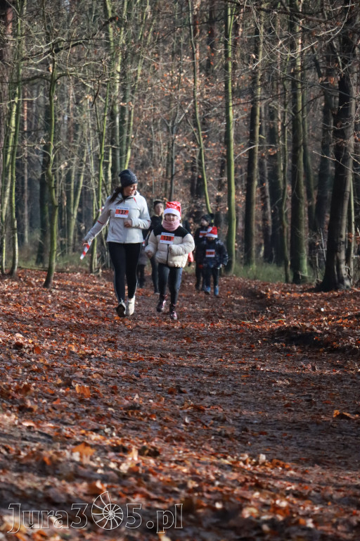 Fotorelacja: Mikołajkowy 9. Bieg po Zdrowie w Myszkowie