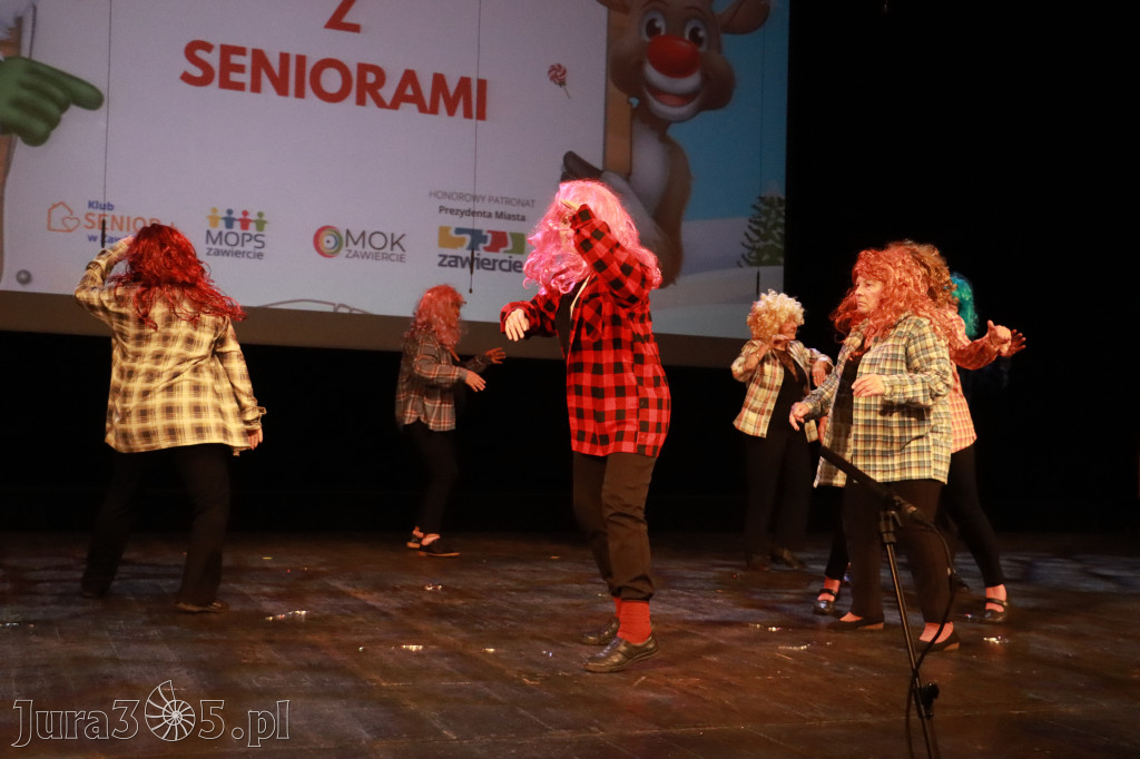 Fotorelacja: Świętowanie z Seniorami w MOK Zawiercie