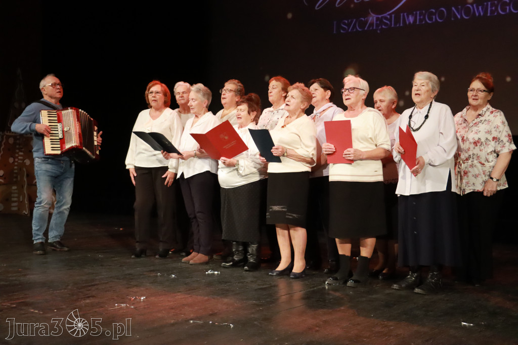 Fotorelacja: Świętowanie z Seniorami w MOK Zawiercie