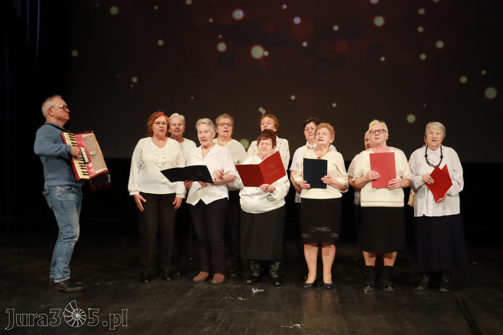Fotorelacja: Świętowanie z Seniorami w MOK Zawiercie