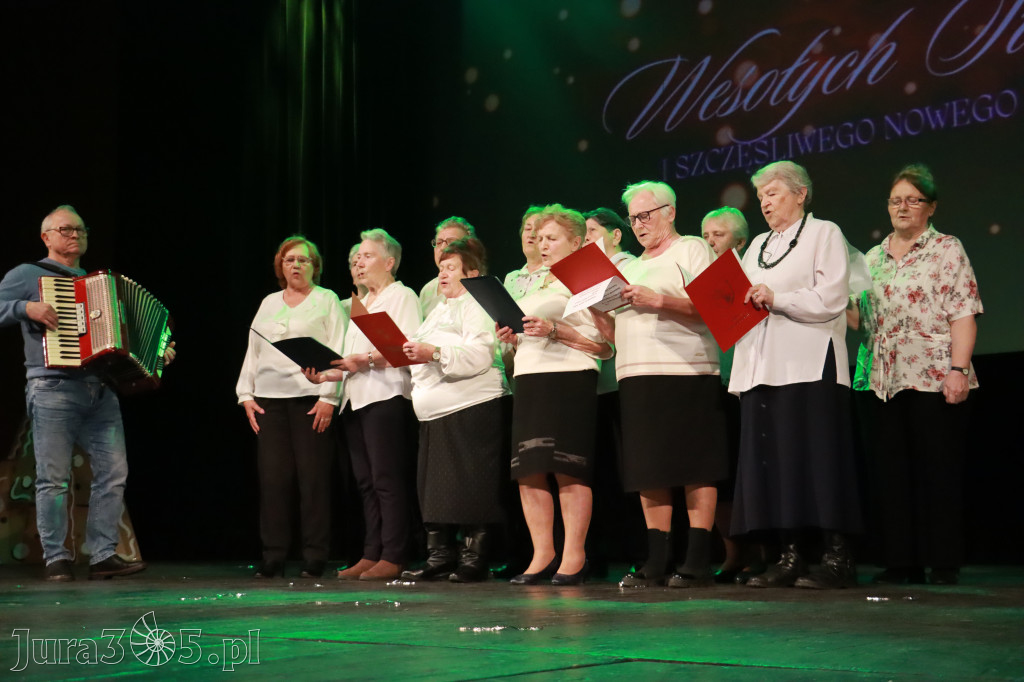 Fotorelacja: Świętowanie z Seniorami w MOK Zawiercie