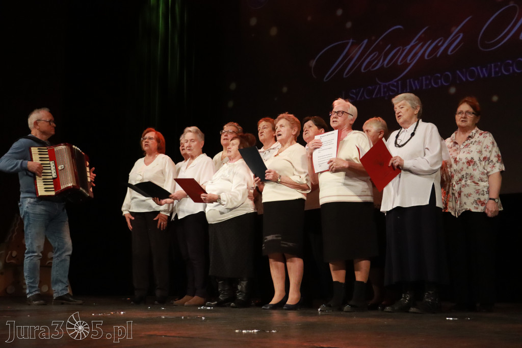 Fotorelacja: Świętowanie z Seniorami w MOK Zawiercie