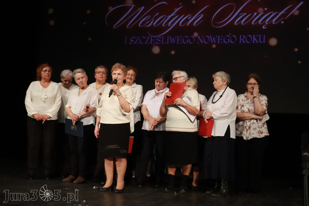 Fotorelacja: Świętowanie z Seniorami w MOK Zawiercie