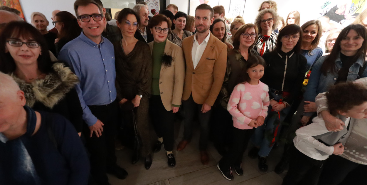 Fotorelacja: Wernisaż wystawy „Artyści na 110” w Zawierciu