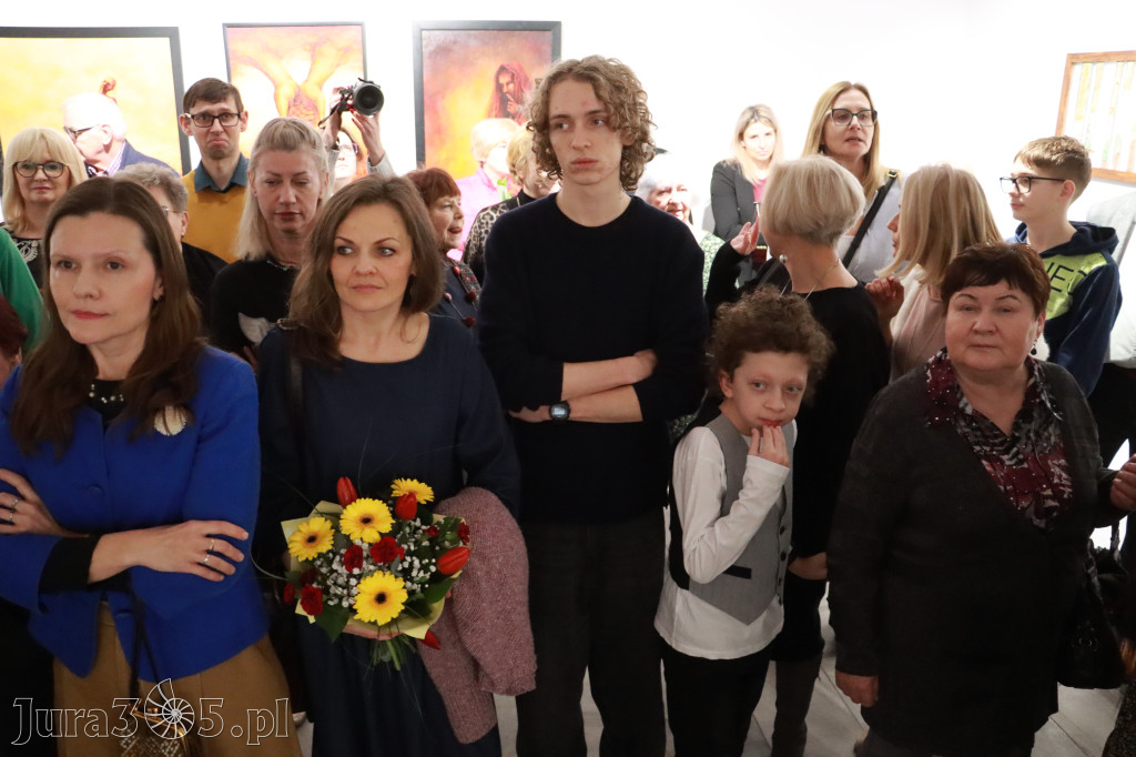 Fotorelacja: Wernisaż wystawy „Artyści na 110” w Zawierciu