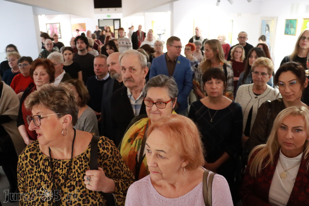 Fotorelacja: Wernisaż wystawy „Artyści na 110” w Zawierciu