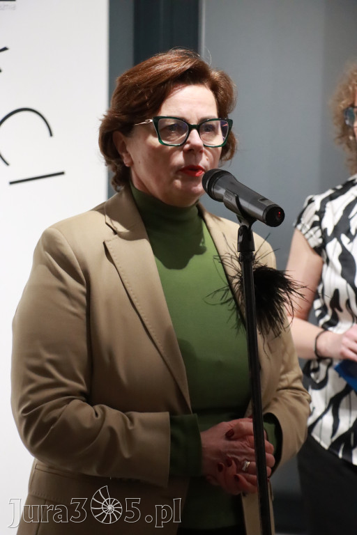 Fotorelacja: Wernisaż wystawy „Artyści na 110” w Zawierciu