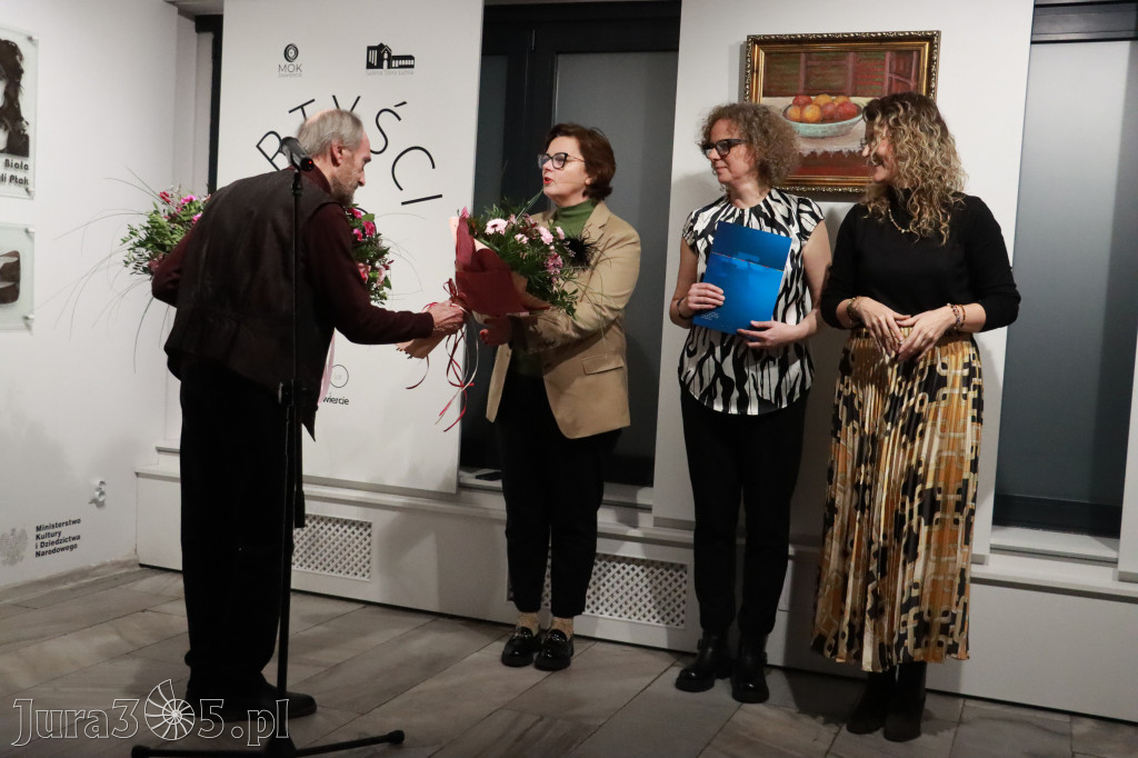 Fotorelacja: Wernisaż wystawy „Artyści na 110” w Zawierciu