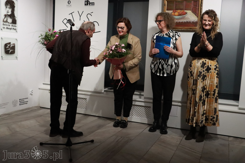 Fotorelacja: Wernisaż wystawy „Artyści na 110” w Zawierciu
