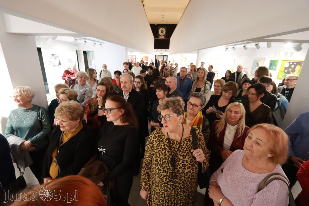Fotorelacja: Wernisaż wystawy „Artyści na 110” w Zawierciu
