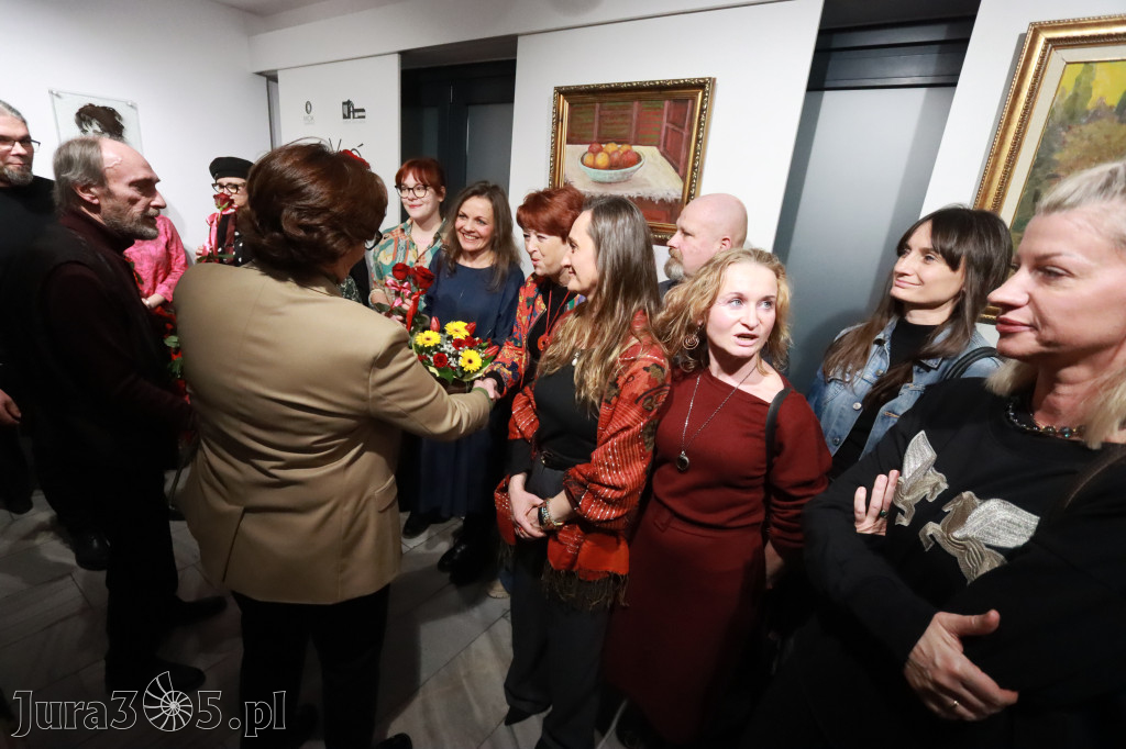 Fotorelacja: Wernisaż wystawy „Artyści na 110” w Zawierciu