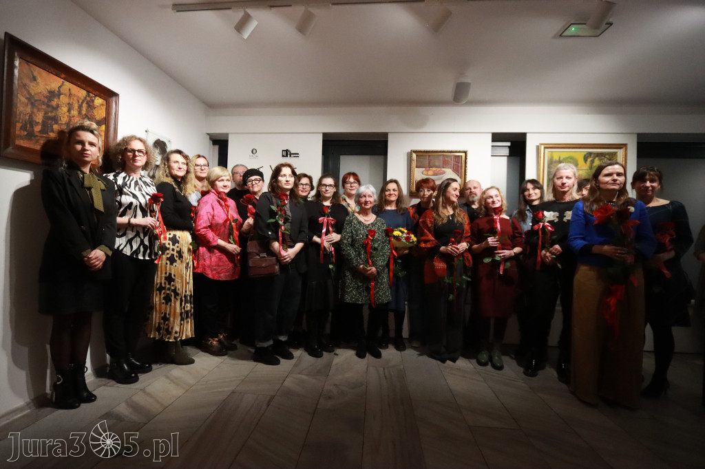 Fotorelacja: Wernisaż wystawy „Artyści na 110” w Zawierciu