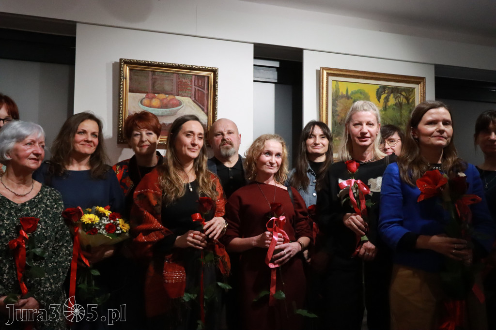 Fotorelacja: Wernisaż wystawy „Artyści na 110” w Zawierciu