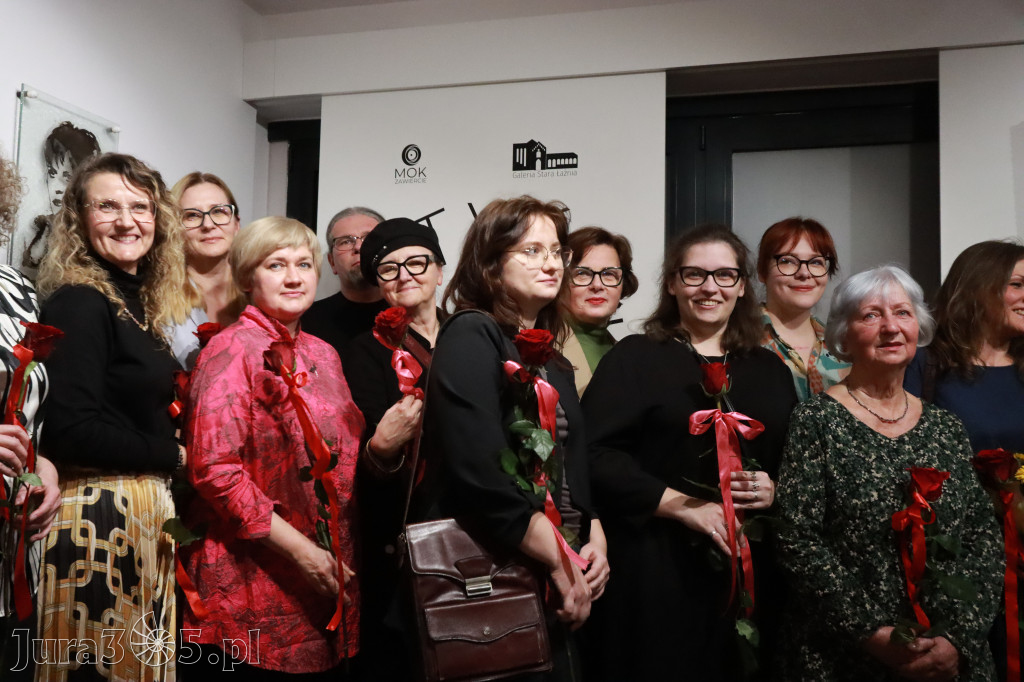 Fotorelacja: Wernisaż wystawy „Artyści na 110” w Zawierciu