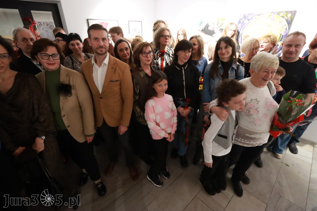 Fotorelacja: Wernisaż wystawy „Artyści na 110” w Zawierciu