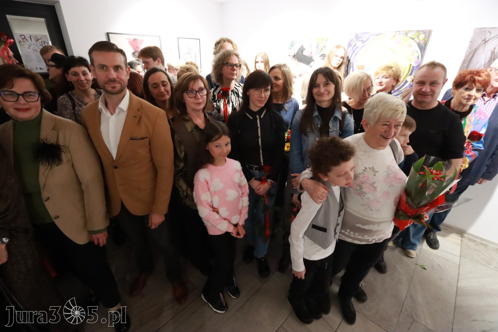 Fotorelacja: Wernisaż wystawy „Artyści na 110” w Zawierciu
