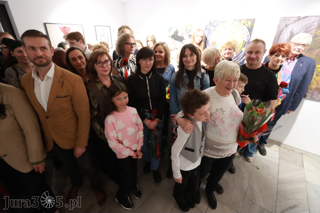 Fotorelacja: Wernisaż wystawy „Artyści na 110” w Zawierciu