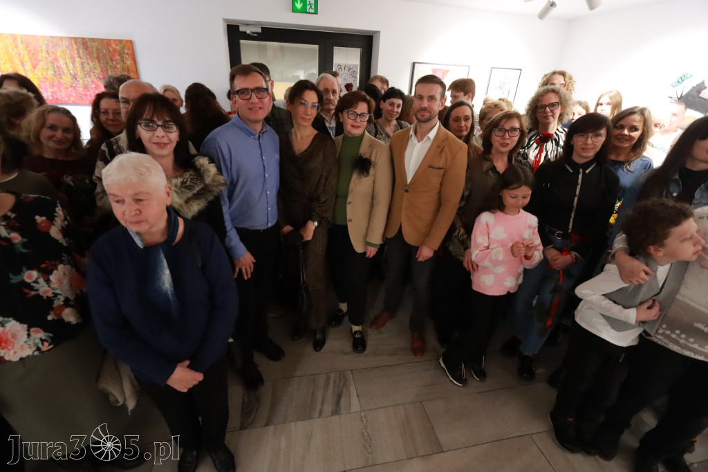 Fotorelacja: Wernisaż wystawy „Artyści na 110” w Zawierciu