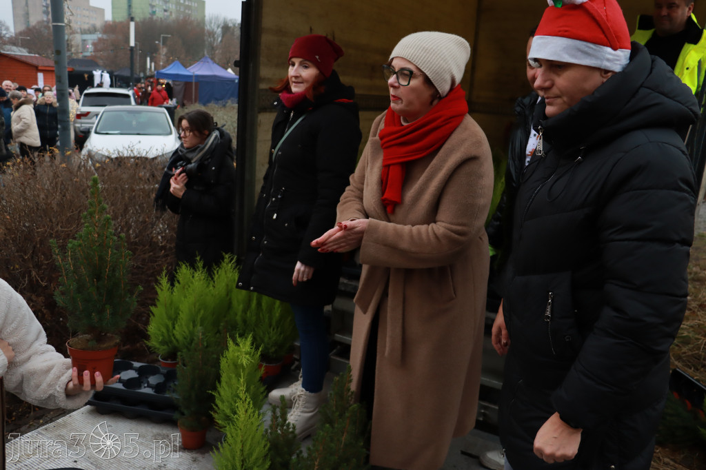 Fotorelacja: Świąteczna Eko-Wymiana - Jarmark Bożonarodzeniowy w Zawierciu