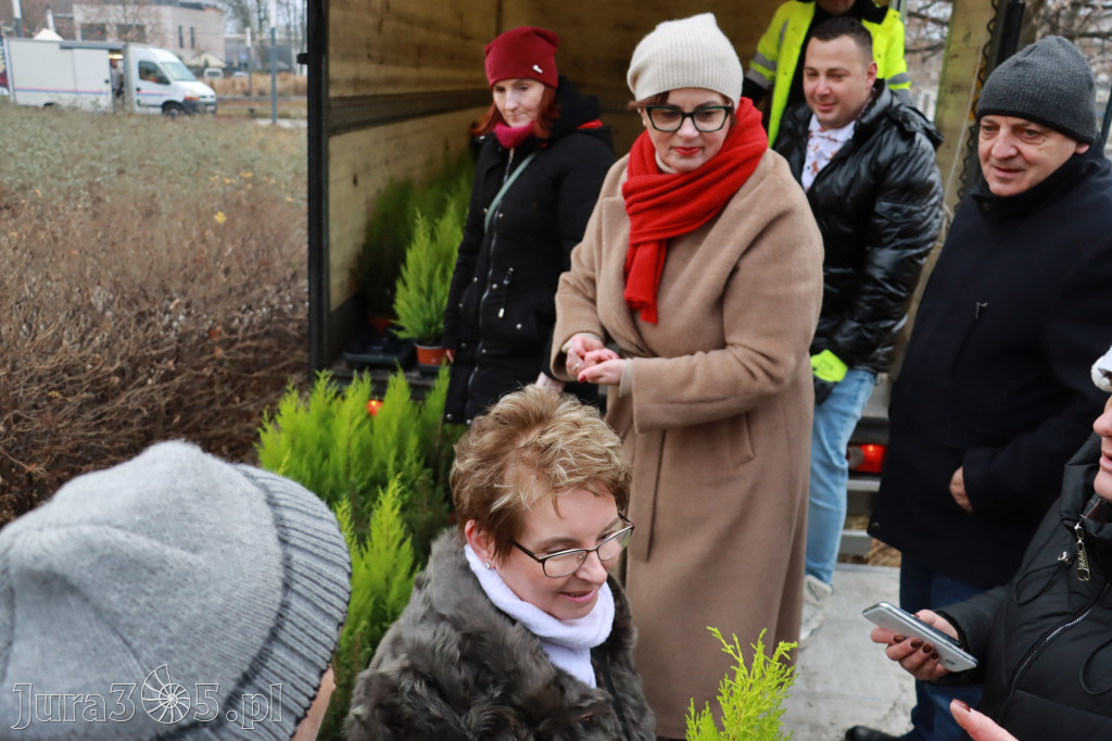 Fotorelacja: Świąteczna Eko-Wymiana - Jarmark Bożonarodzeniowy w Zawierciu