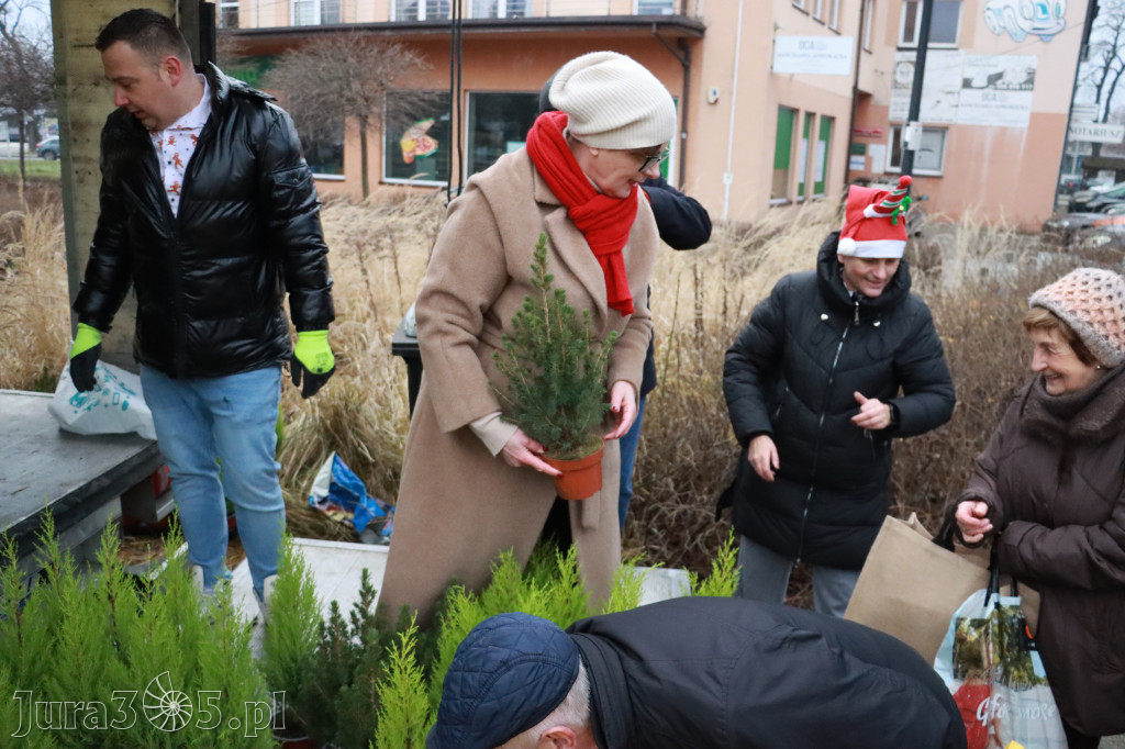 Fotorelacja: Świąteczna Eko-Wymiana - Jarmark Bożonarodzeniowy w Zawierciu