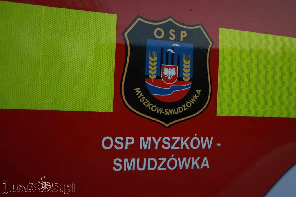 Fotorelacja I: Przekazanie samochodu ratowniczo-gaśniczego dla OSP Myszków-Smudzówka